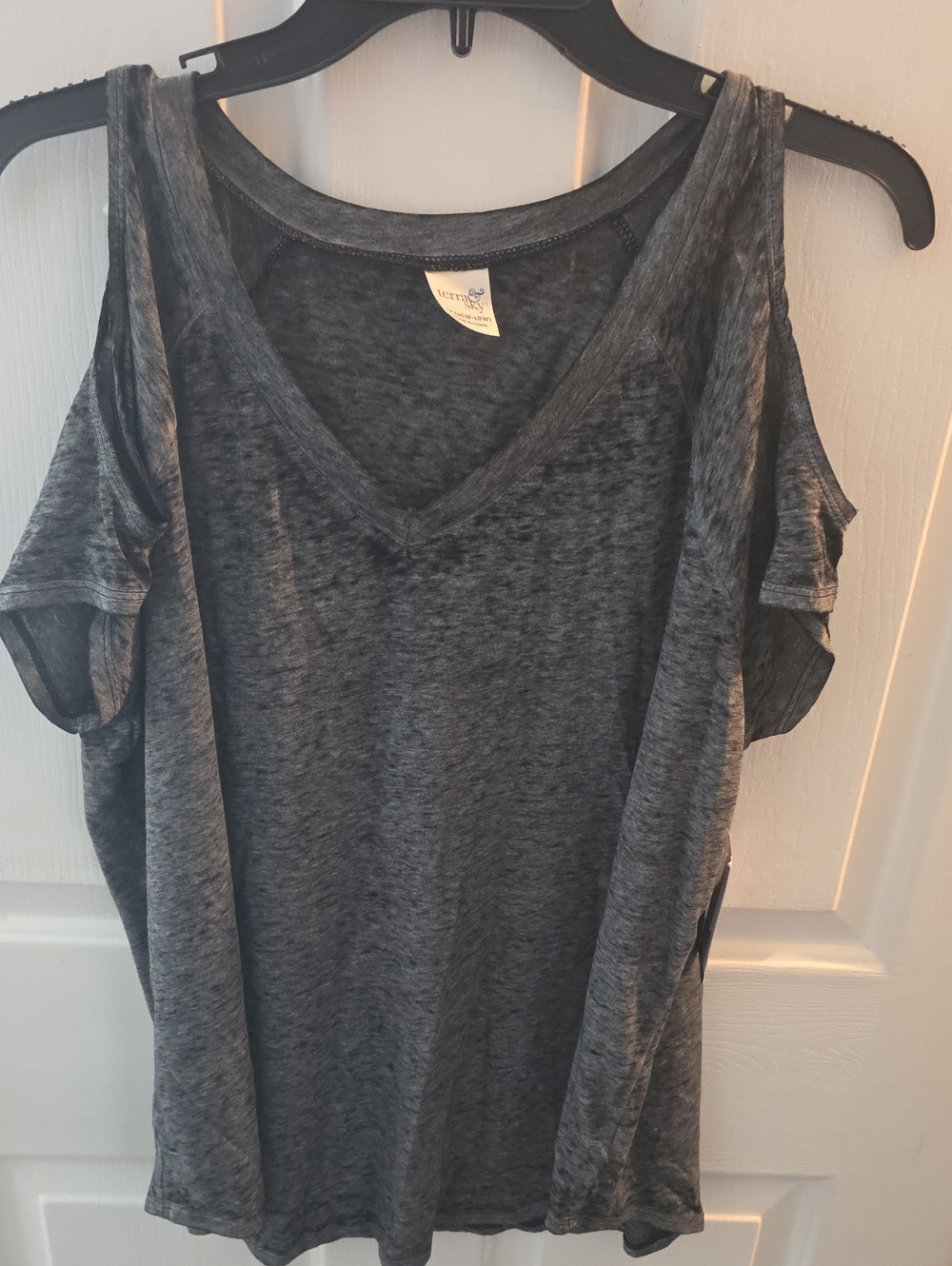Terra & Sky Charcoal Gray Cold-Shoulder V-Neck Top